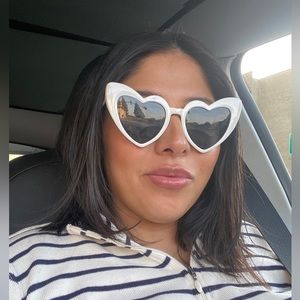 Meet your Posher, BeeBee!!